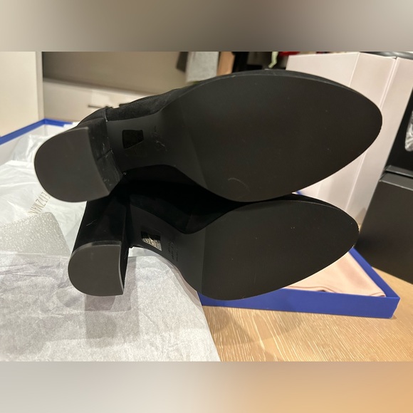 STUART WEITZMAN ARIANA 100 CITY BOOT, size 7 - Picture 6 of 10